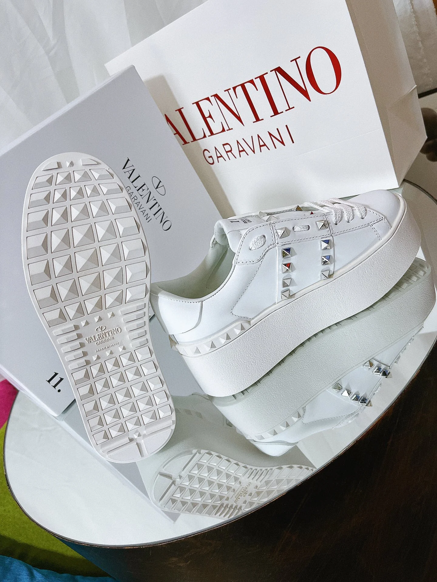 Белые повседневные кроссовки на платформе Valentino - белые