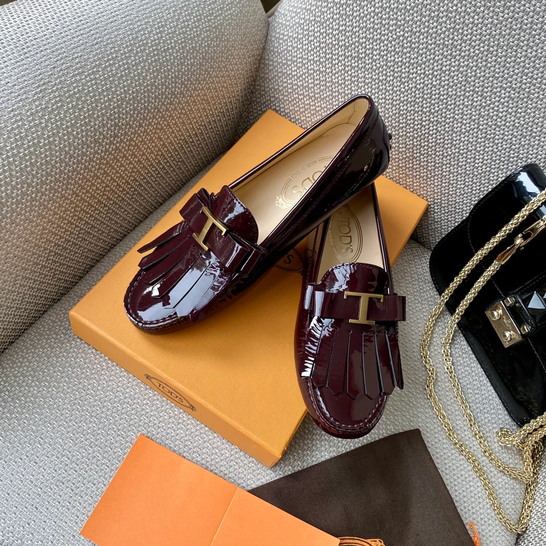 Tods - С кисточками - Футболка оверсайз - Лоферы - Туфли без шнурков