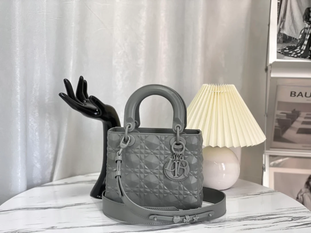 Сумка Dior Lady из 4-панельной серии - Серая ромбовидная отделка - Маленький размер