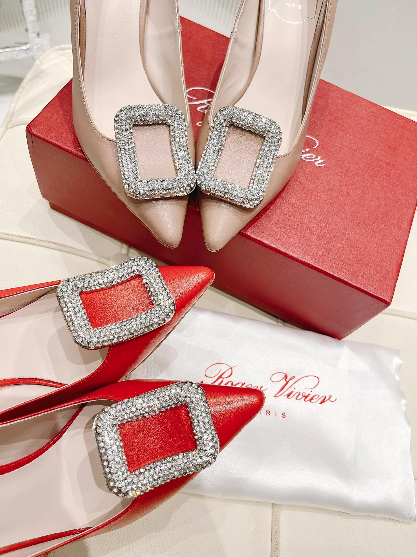 Туфли RV - туфли на высоком каблуке с острым носком