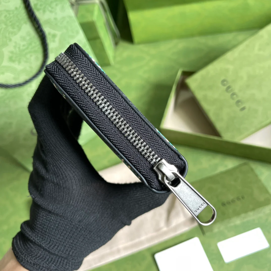 Gucci 最新款蜜蜂拉链长夹