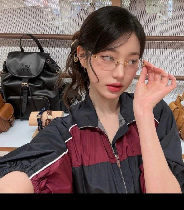 Рюкзак Miu Miu из канваса и кожи — маленький, черный — Outfit Sharing