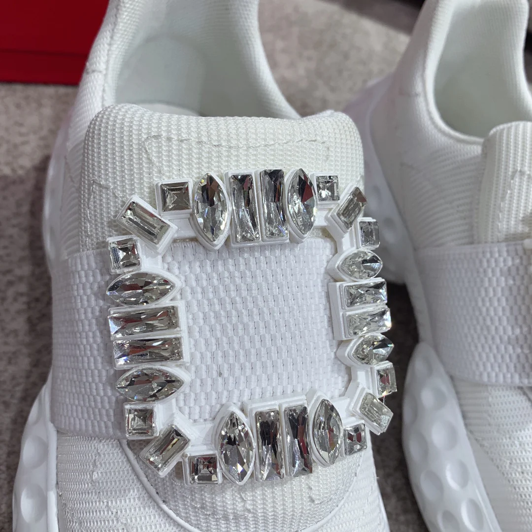 RV-21SS Осенне-зимняя коллекция: новые классические кроссовки с ромбовидной пряжкой