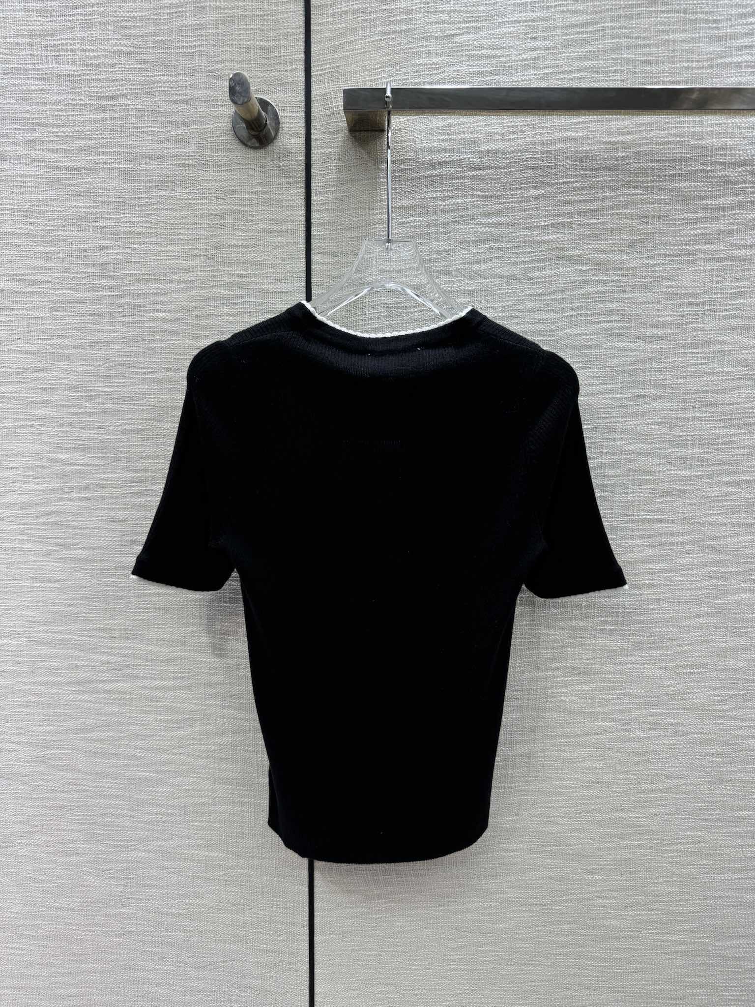 Chanel 2404 - Вязаный топ с короткими рукавами и контрастным вырезом - Черный