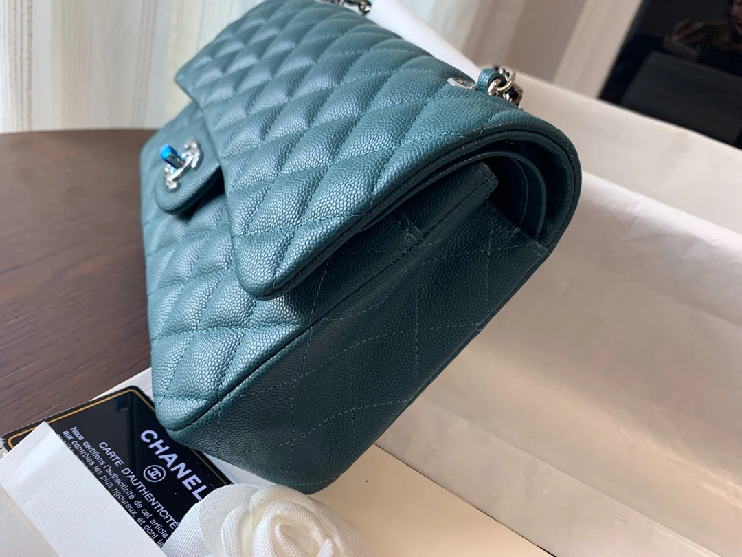Сумка Chanel Caviar Textured Leather CF Bag - Lake Green - 25 см