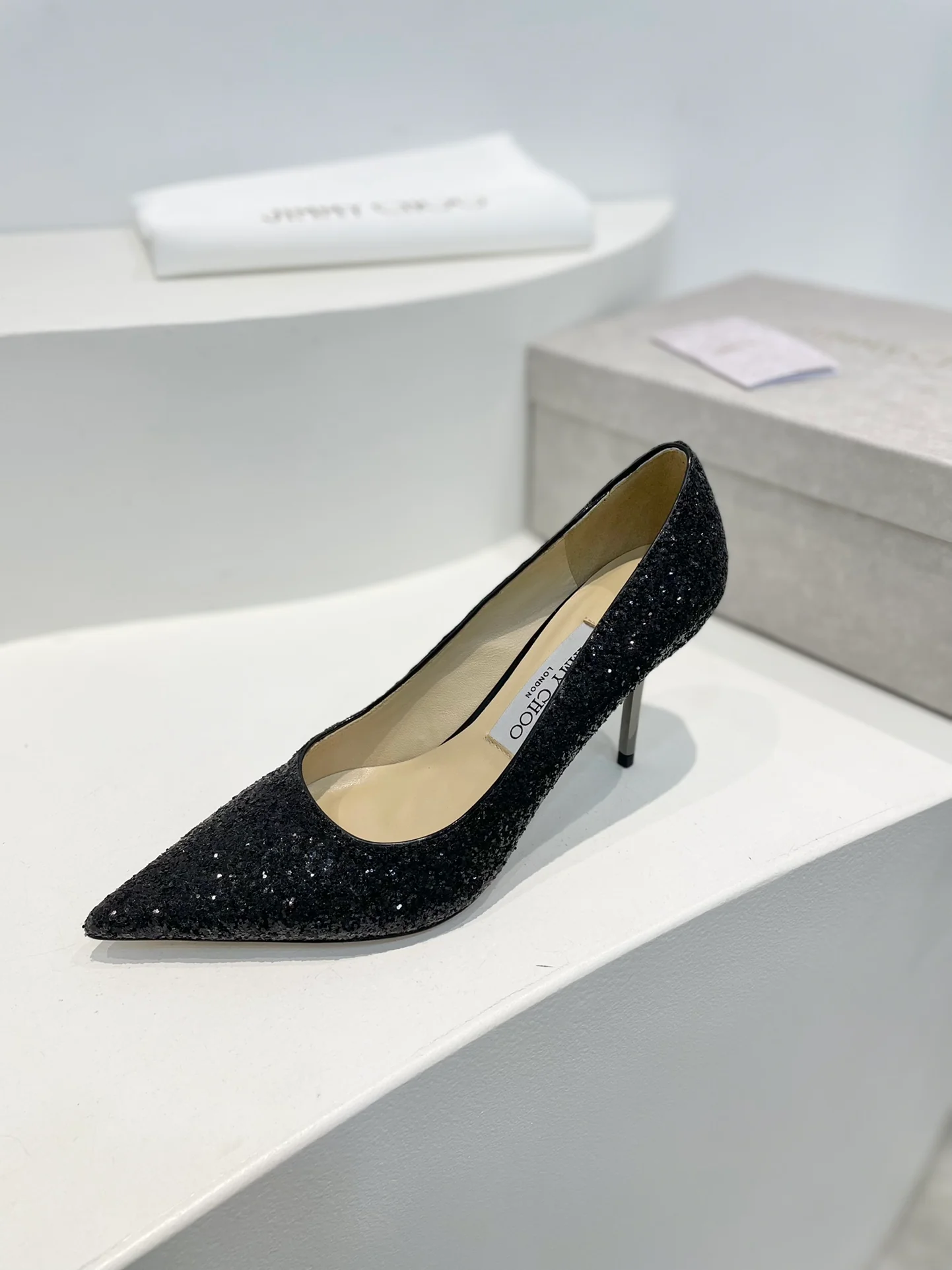 Туфли-лодочки Jimmy с острым носком на шпильке - Черные - 1