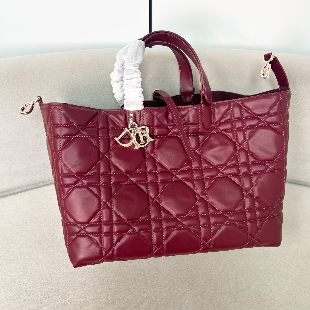 Сумка Dior Toujours, большая, бордового цвета