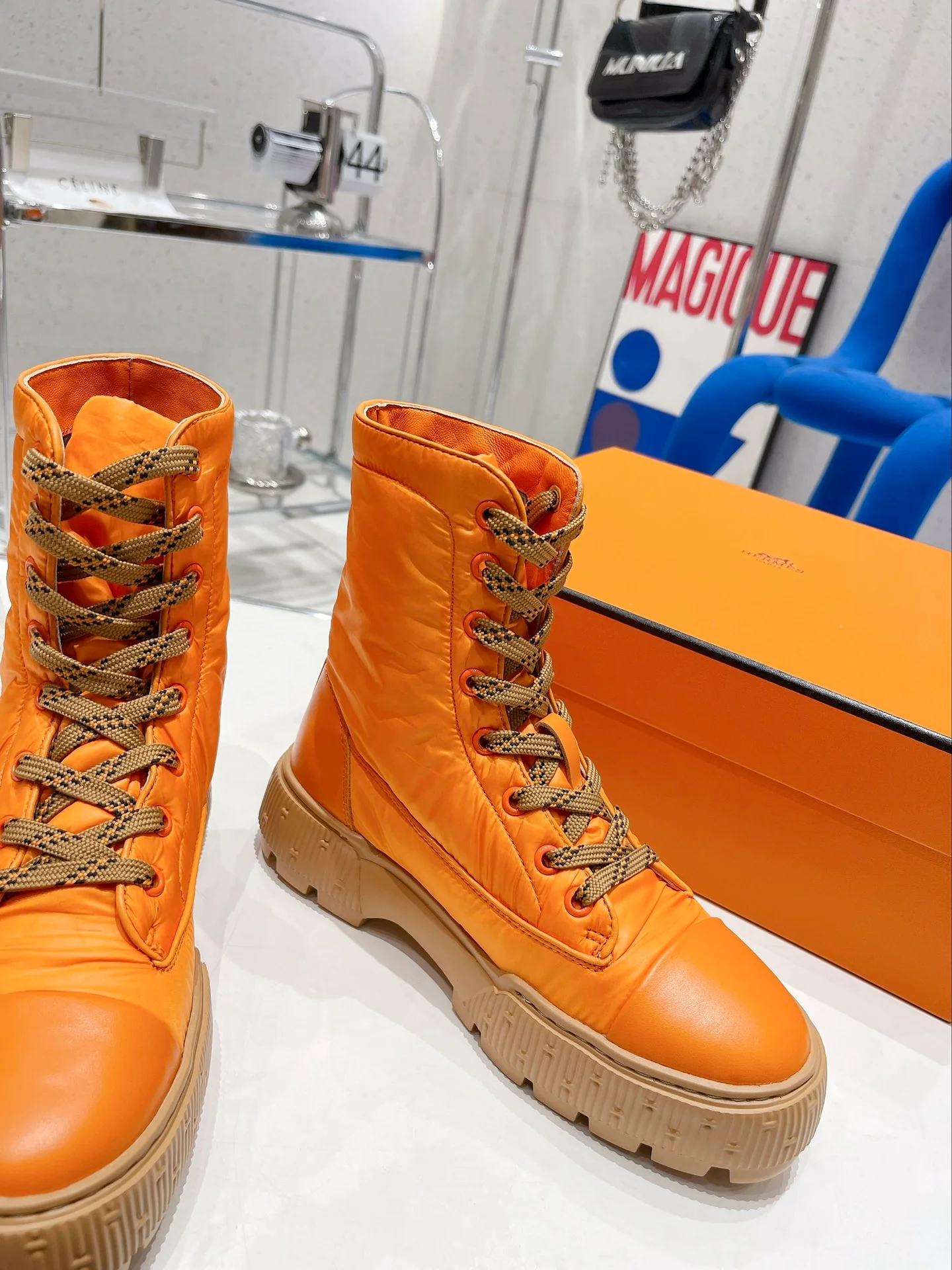 Новинка сезона осень/зима 2022 от Hermes - короткие сапоги и пуховые сапоги - 3