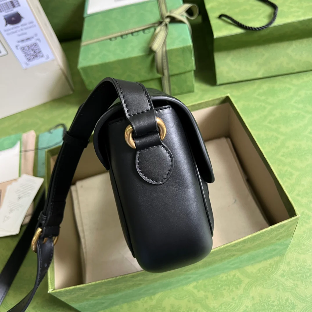 Gucci - Черная кожаная сумка-седло - 25x19x8 см