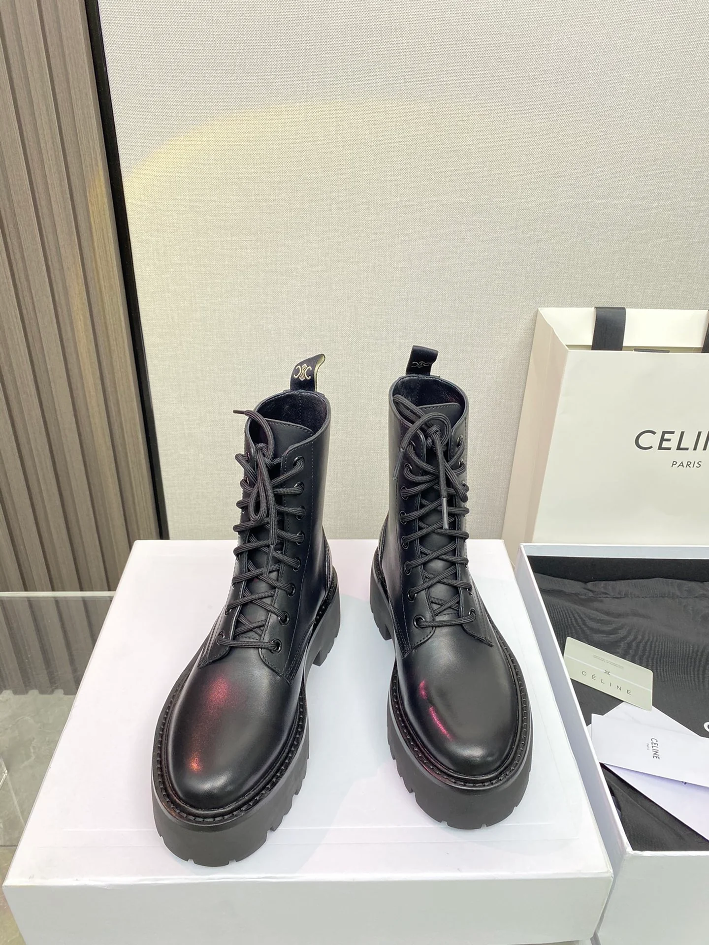 Ботинки Celine на шнуровке на платформе - высота каблука 5 см - Размеры 35-39-40 (принимаются индивидуальные заказы)