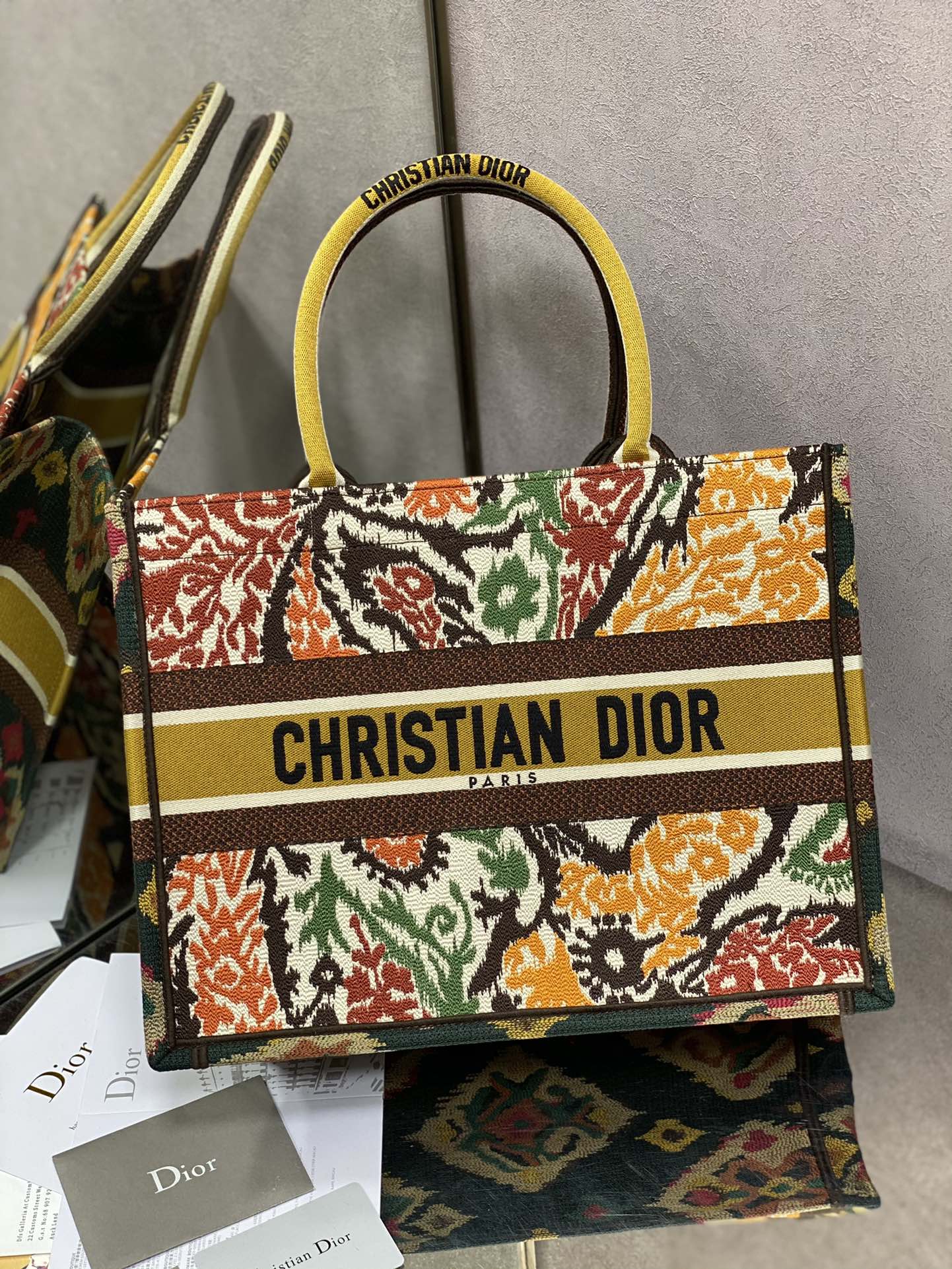 Сумка Dior Book Tote, маленький размер 36-5 см, Adornae