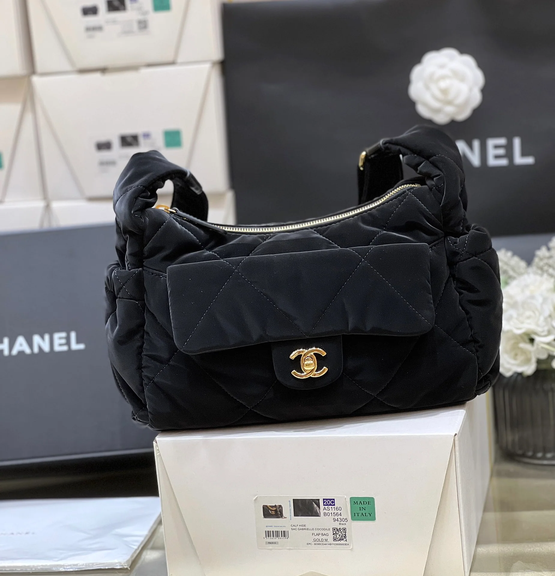 Сумка для лыж Chanel 24n-Coconige, маленькая, черная.