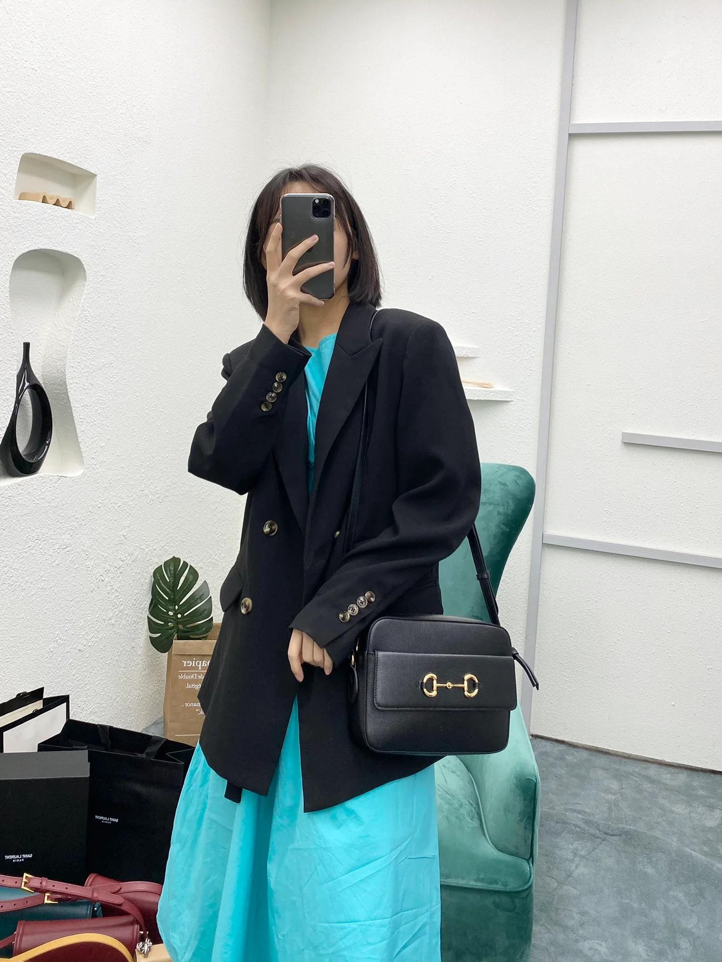 Сумка для фотоаппарата Gucci 1955 с пряжкой в ??виде подковы - 3 шт.