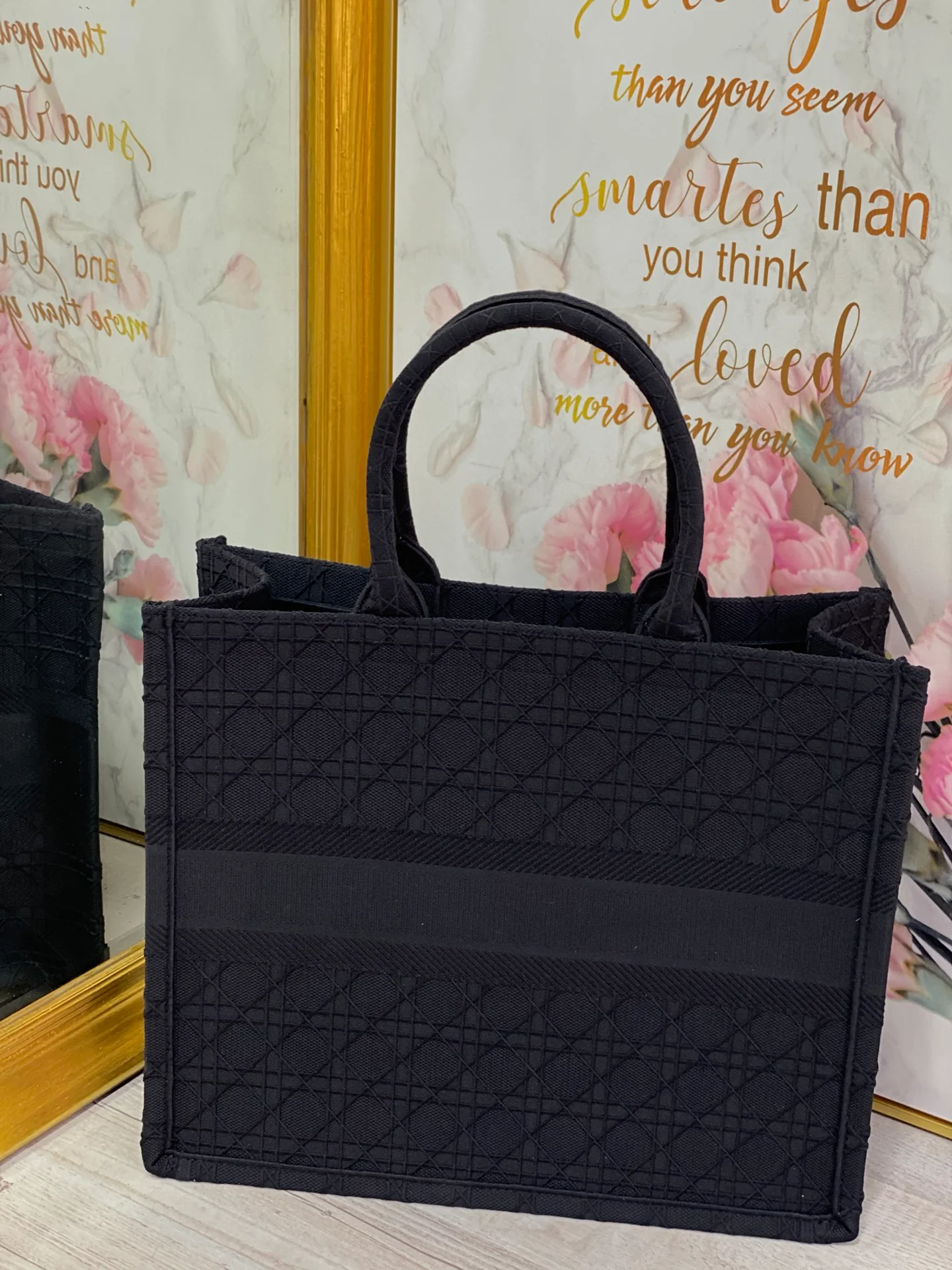 Сумка Dior Book Tote, большой размер 41-5 см, вышитая черная тесьма Cannage.