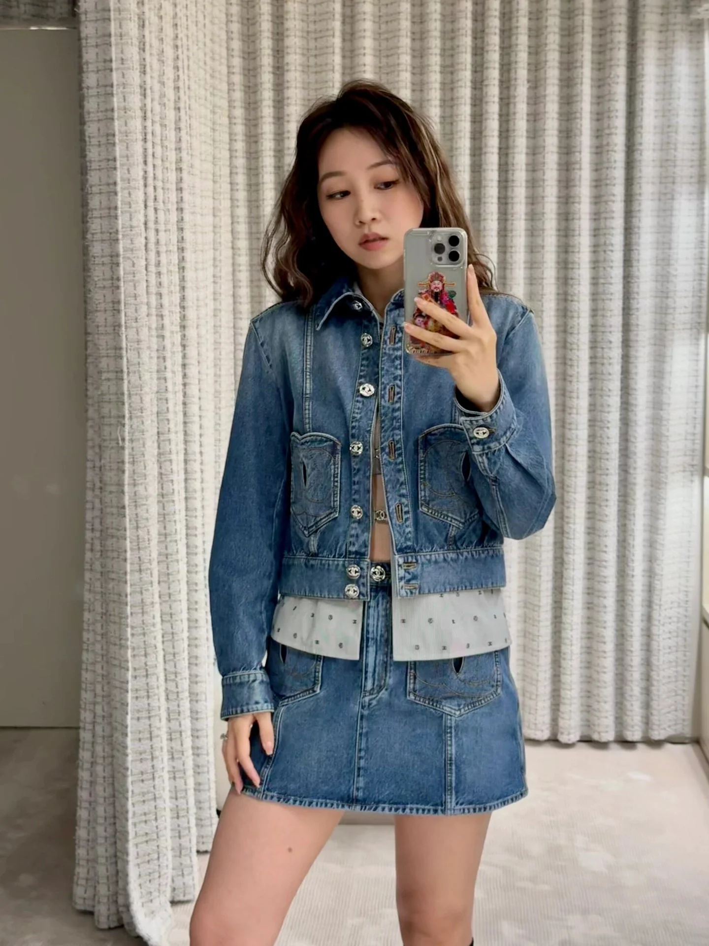 Джинсовая куртка Chanel 2403-24 с новыми карманами