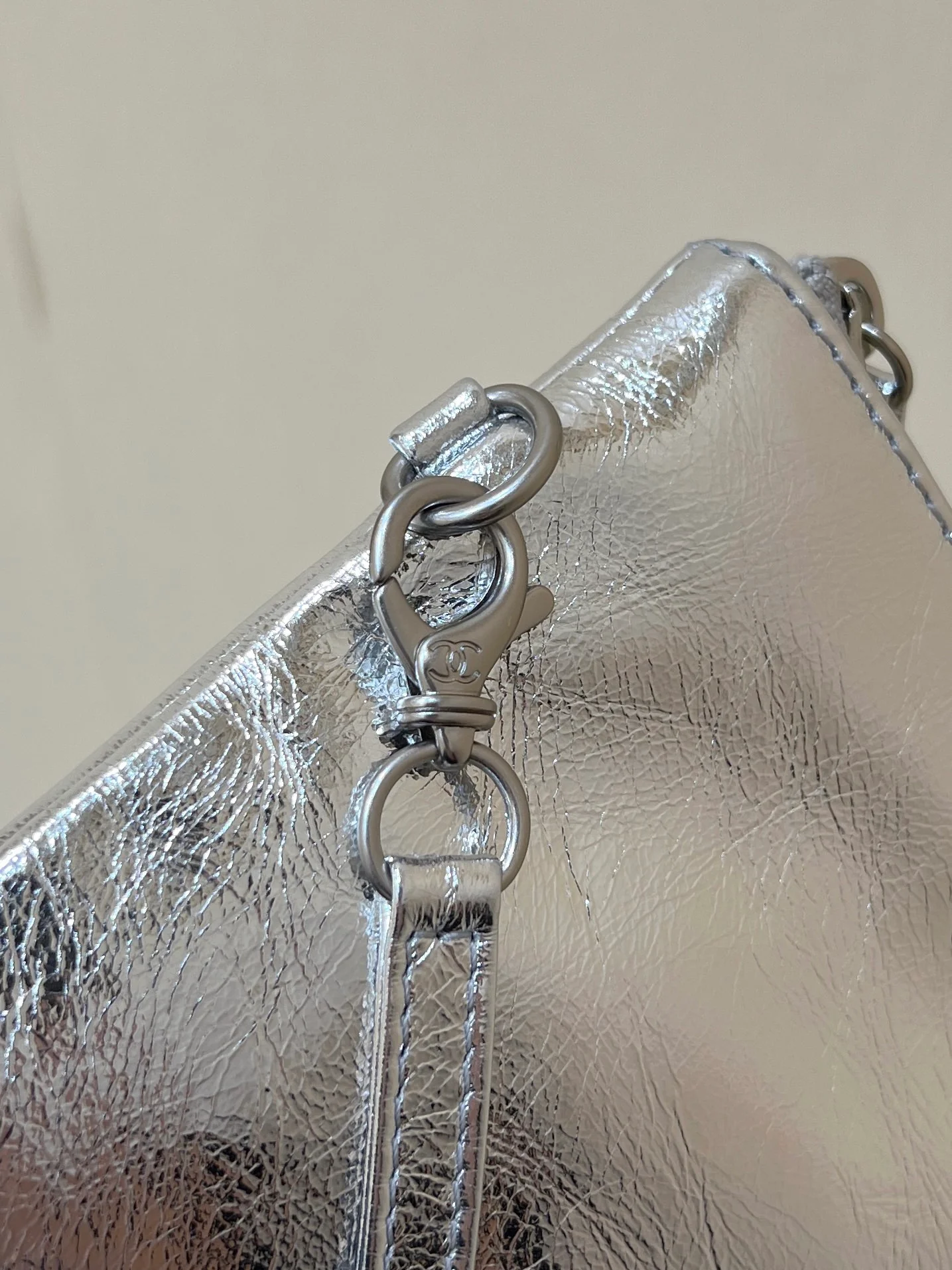 Сумка Chanel 25c 22 - Металлическая кожа - Серебристый
