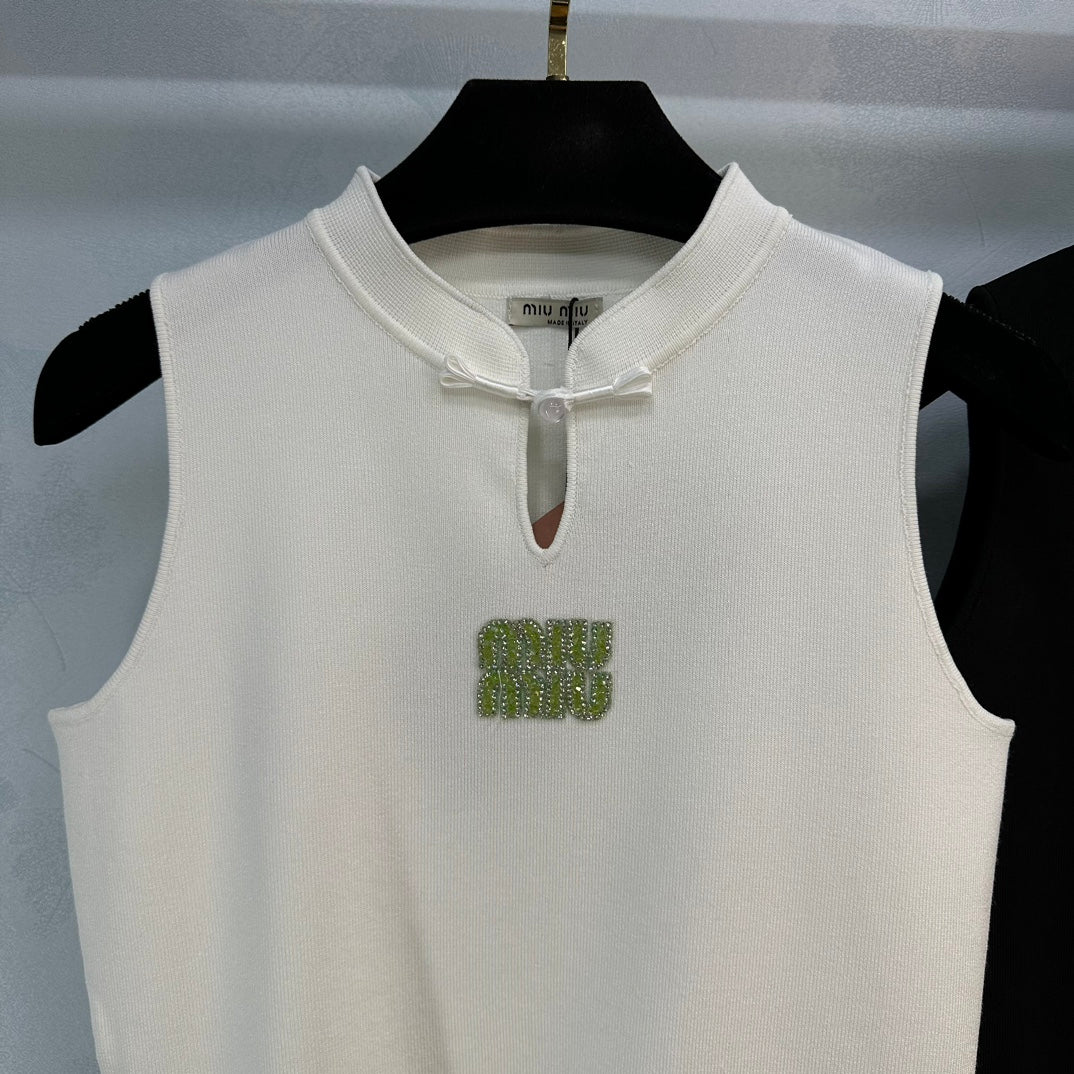 Miu Miu - 2404 - Вязаный жилет с вырезом в китайском стиле - Зеленый логотип