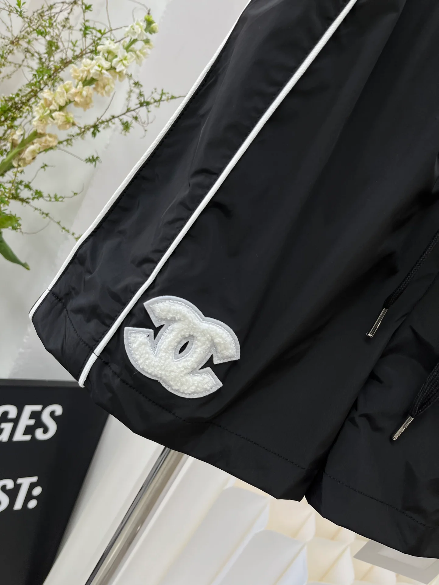 Chanel 2403 - Комплект из ветровки и шорт