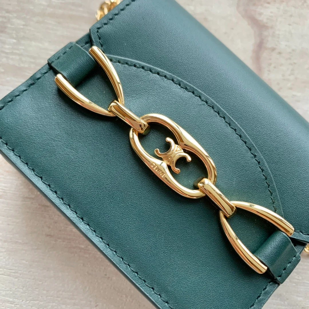 Celine - Держатель для карт на цепочке из глянцевой телячьей кожи - 3 шт.