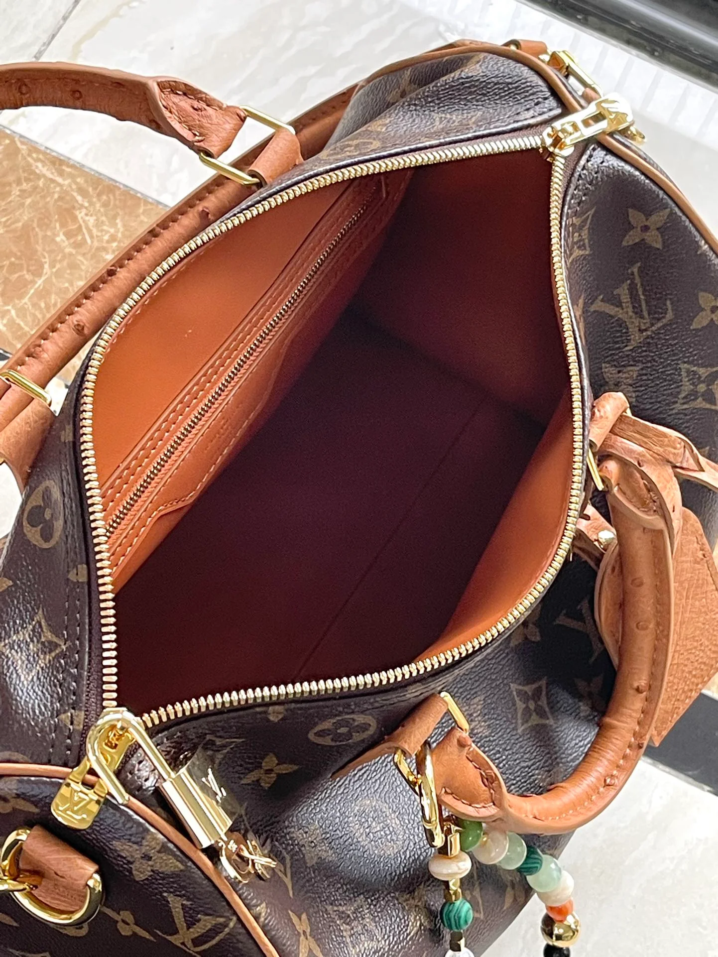 LV-n87212-speedy-soft-30-dark handbag-light brown