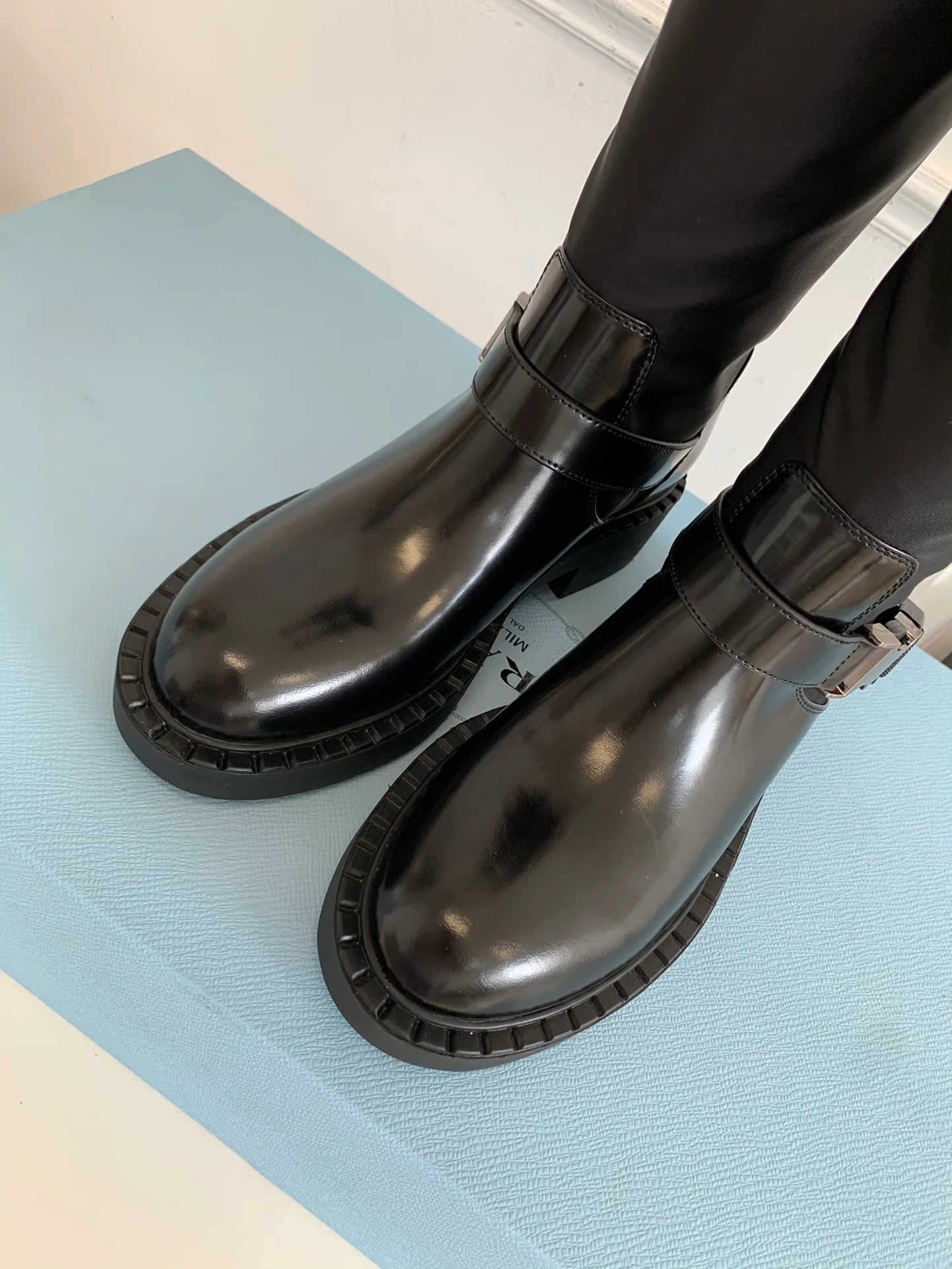 Prada - Новинка сезона осень/зима 2021 - Сапоги для верховой езды