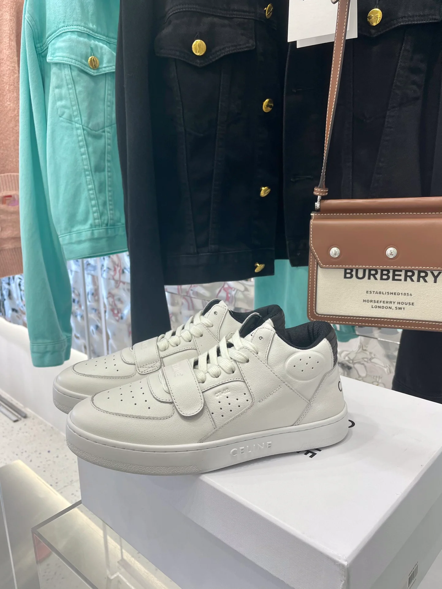 Обувь Celine - Celine - Парная модель - Застежка на липучке - Повседневная обувь