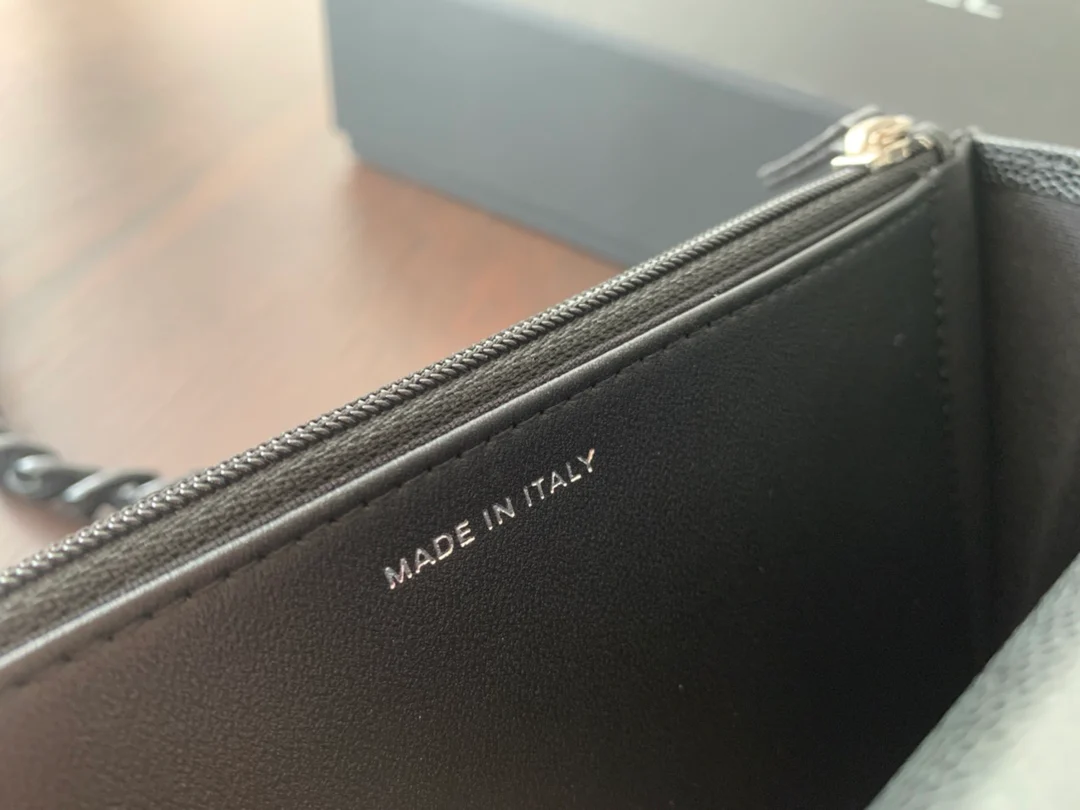 Chanel WOC - Черная кожа с зернистой текстурой - Черная пряжка