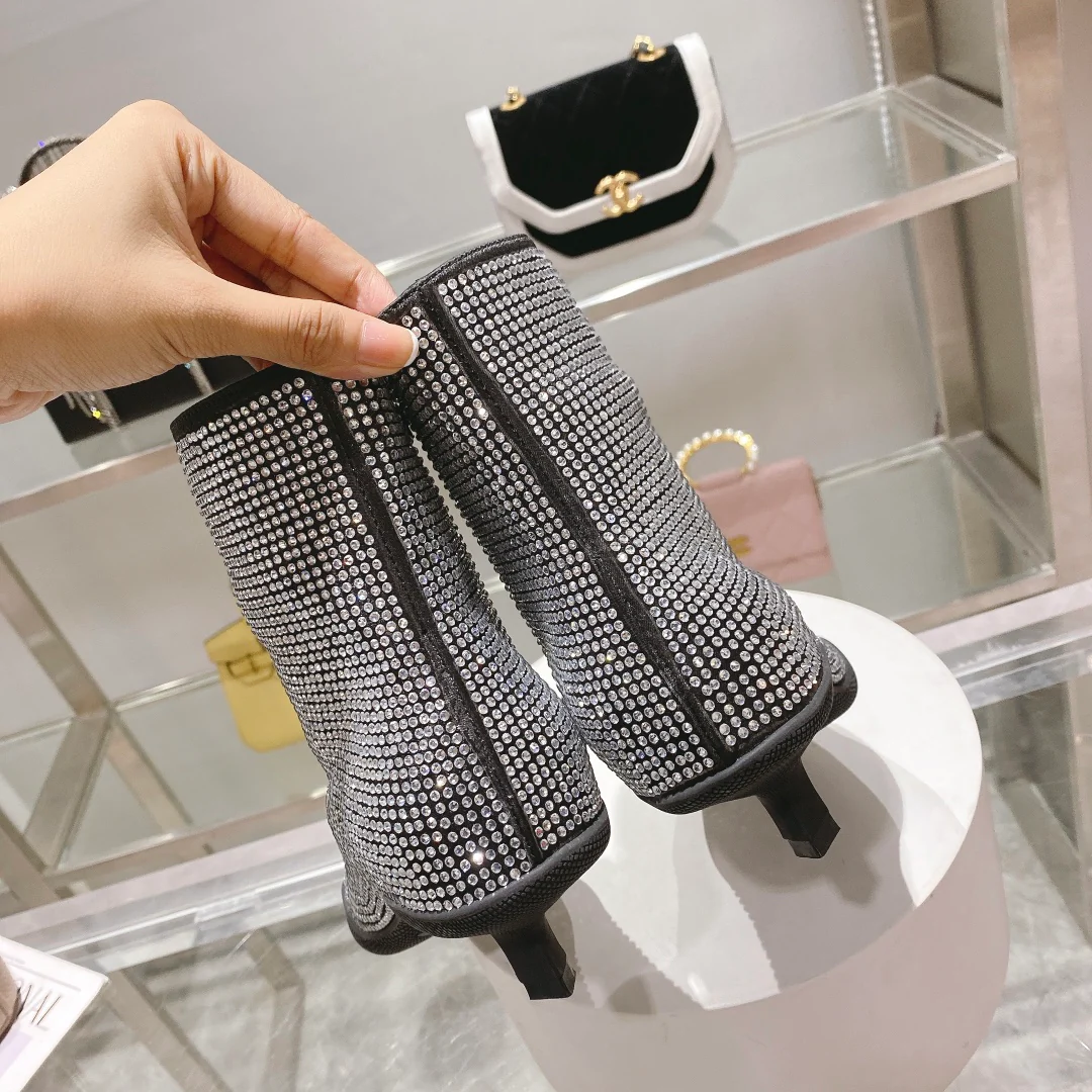 Ботильоны Prada с острым носком - серебристые