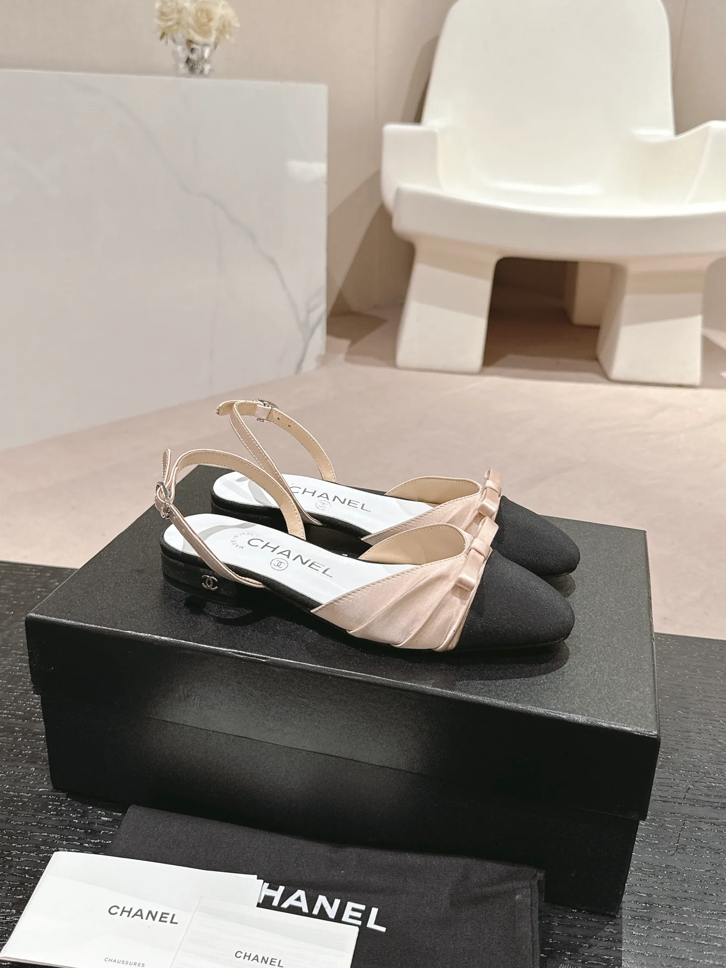 Туфли на низком каблуке Chanel 2024 Ribbon Low Heels - розовые