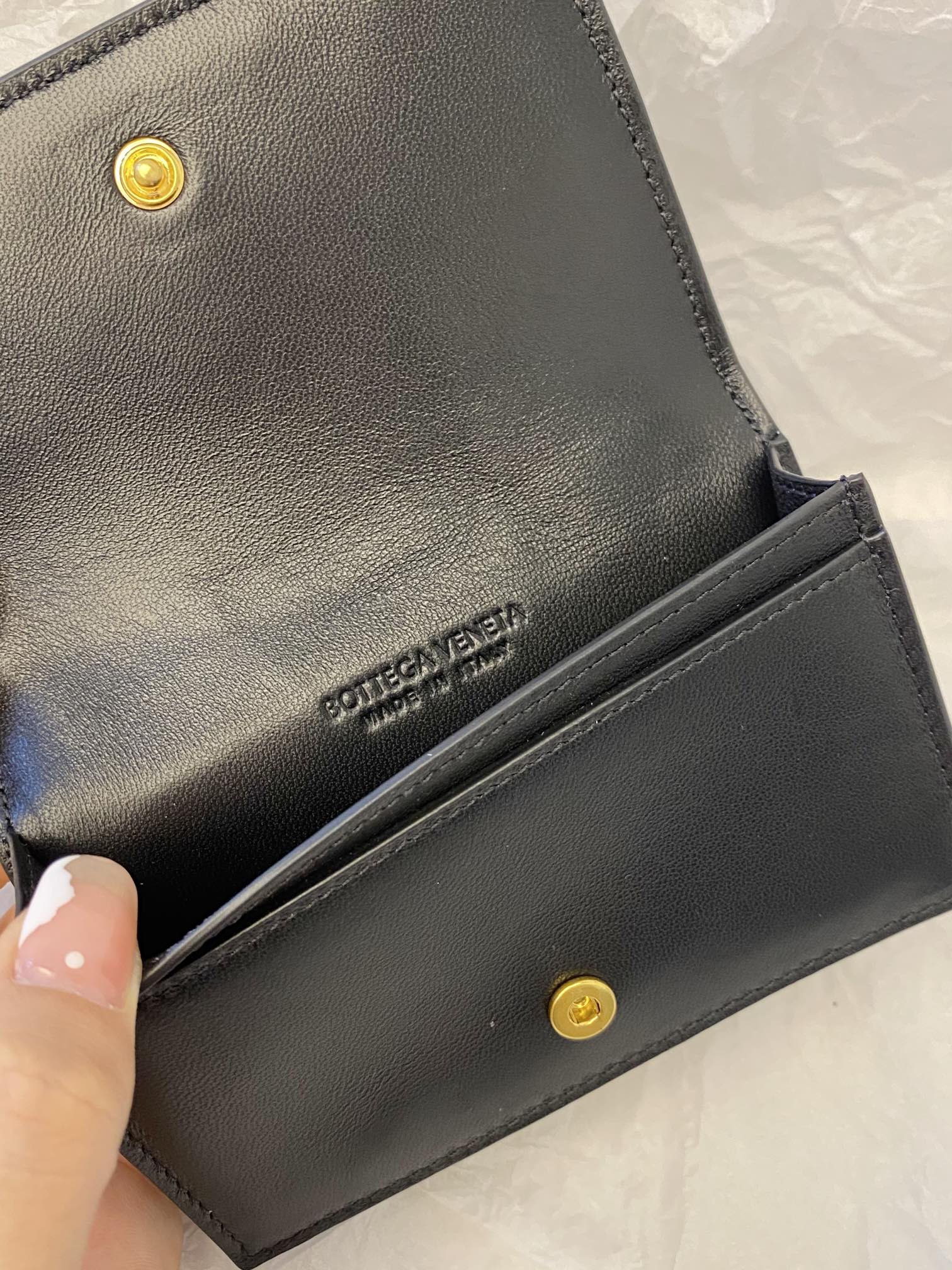 BV- 大格翻盖卡包 小羊皮 12.2×7.5×2.5cm