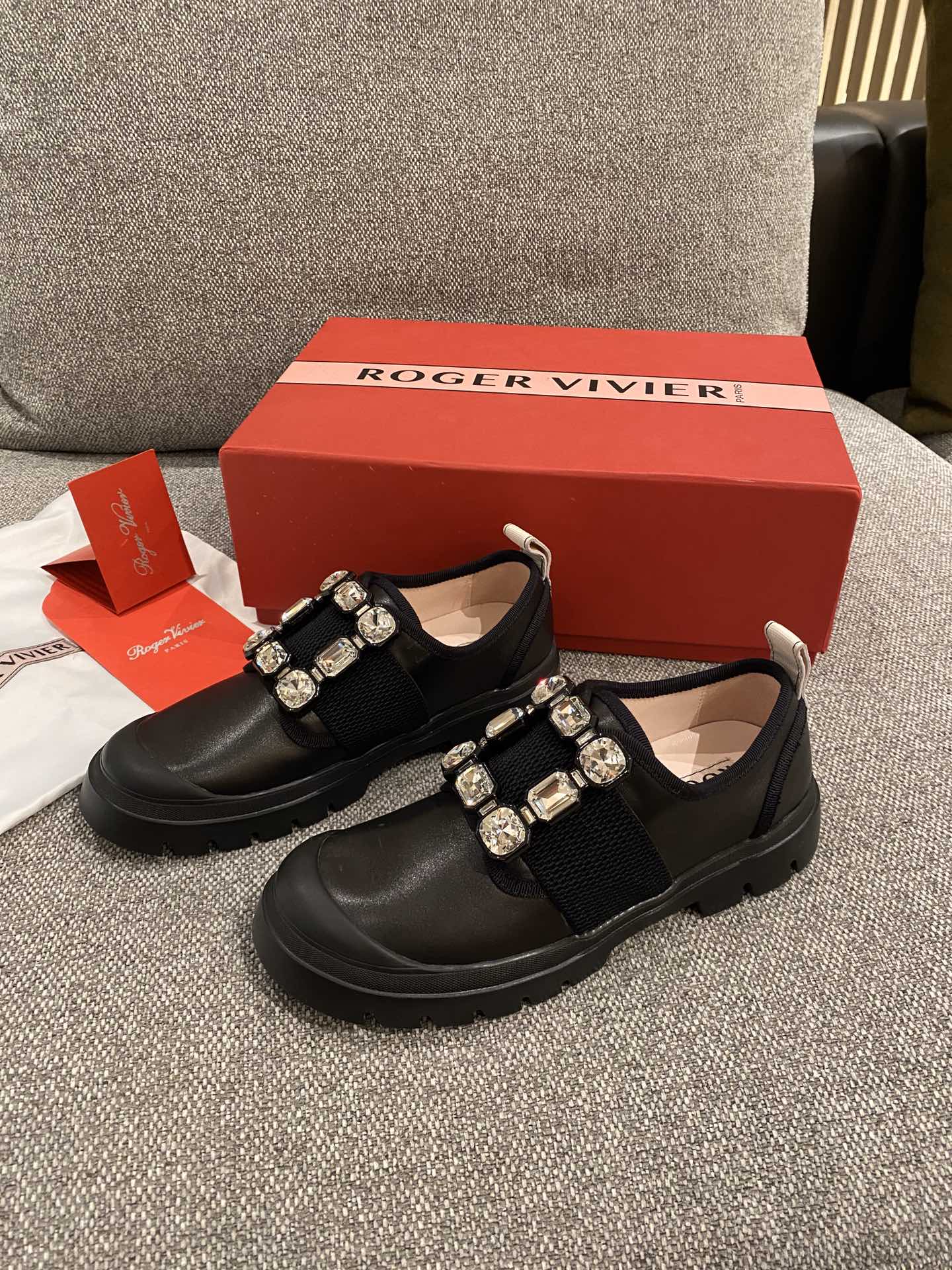 Кожаные лоферы с пряжками