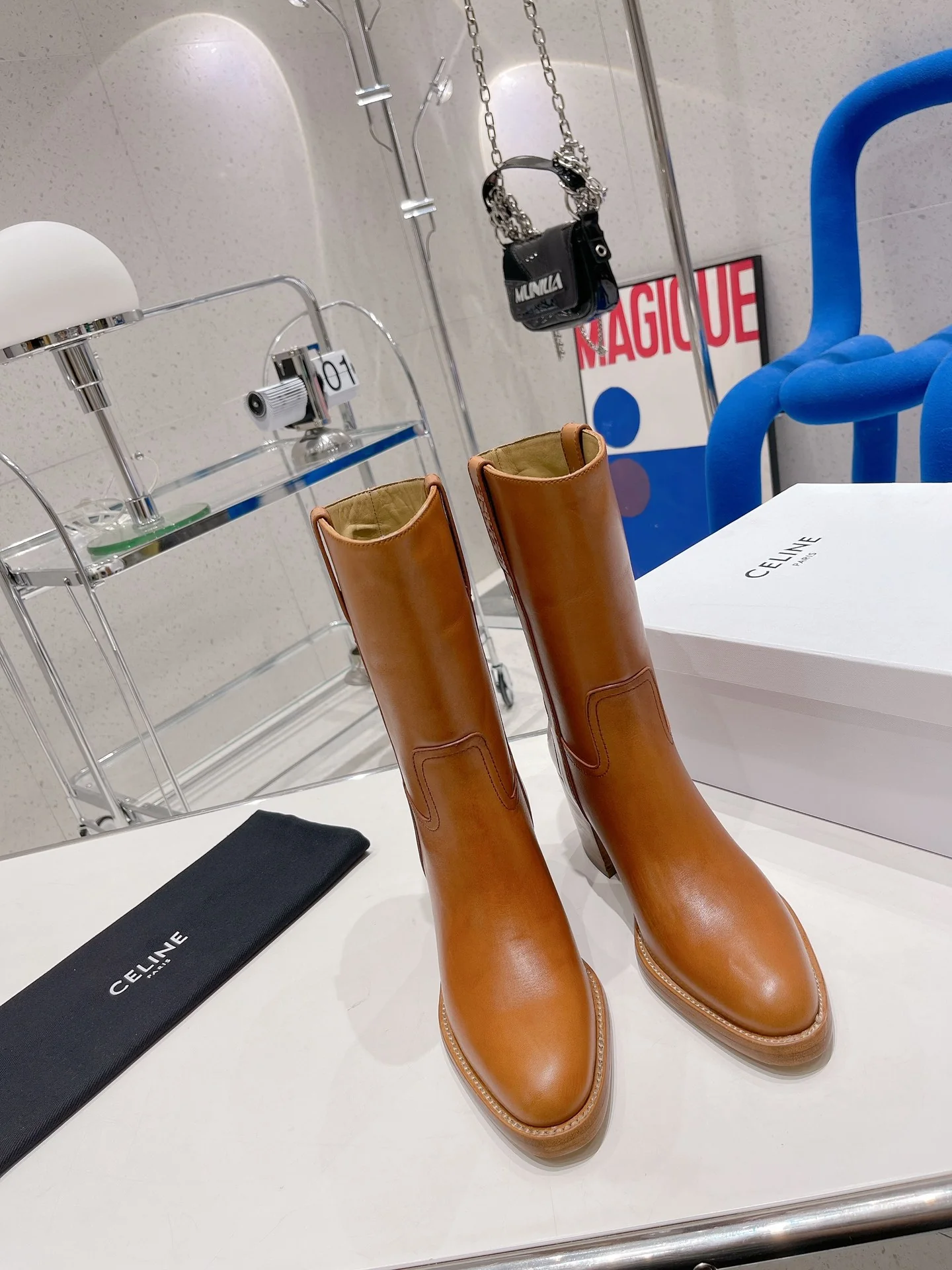 Новинка сезона осень/зима 2022: сапоги на высоком каблуке Celine - размеры 35-41.
