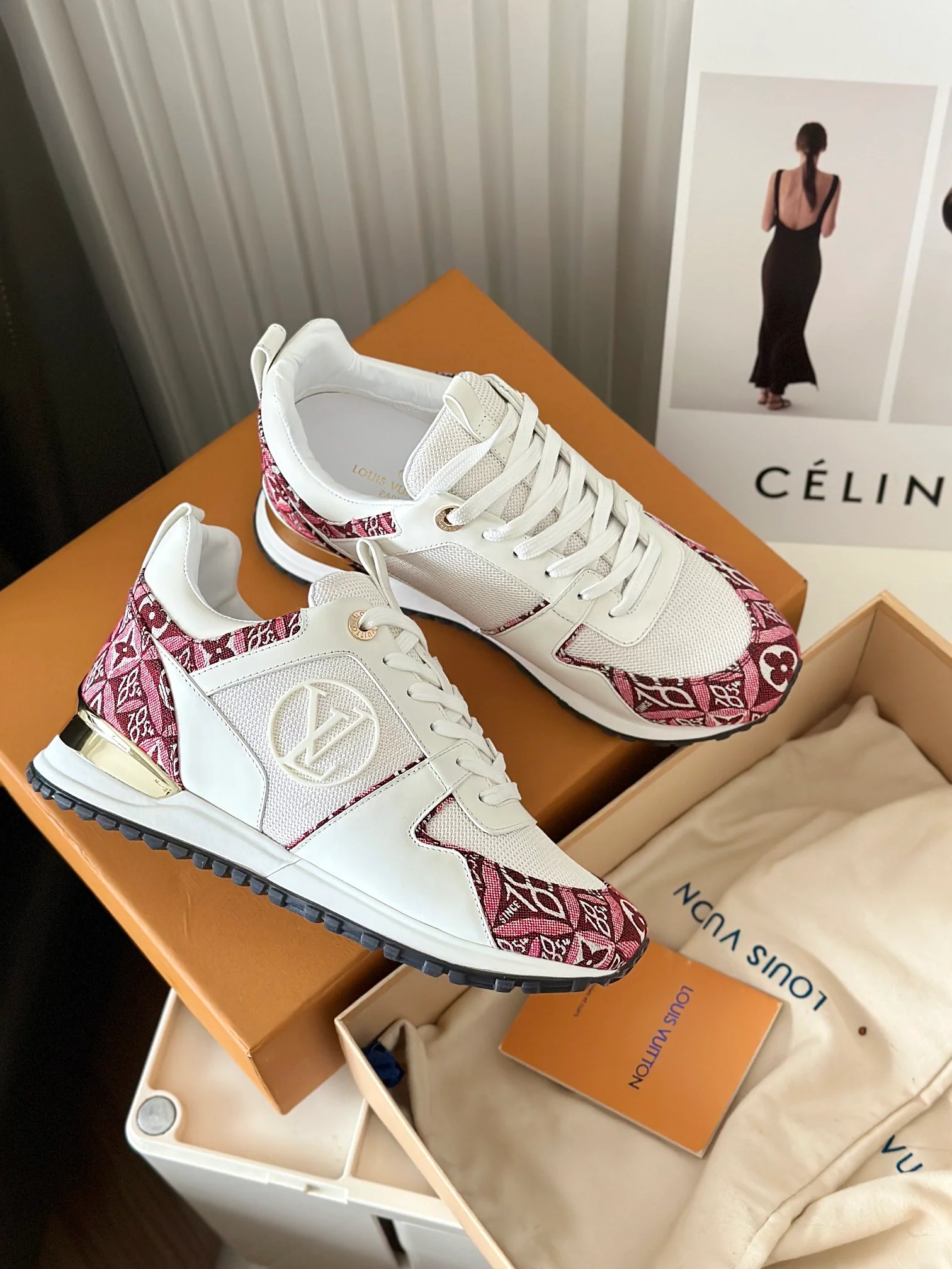 Кроссовки LV Runaway - с цветочным принтом, красные