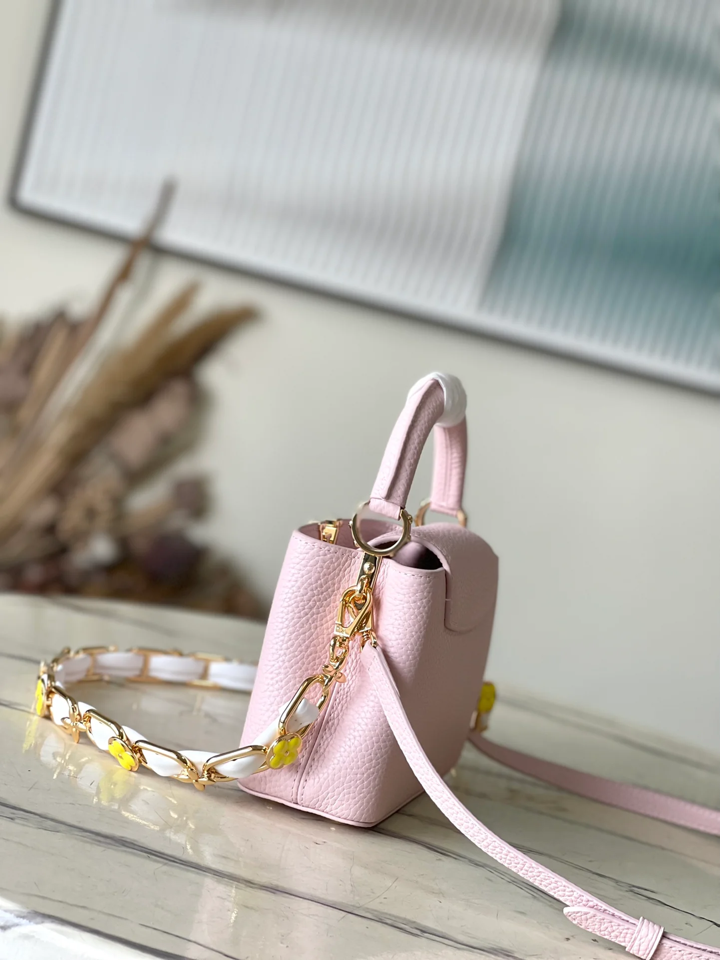 m23199-LV-capucines-mini-handbag/crossbody bag-pink