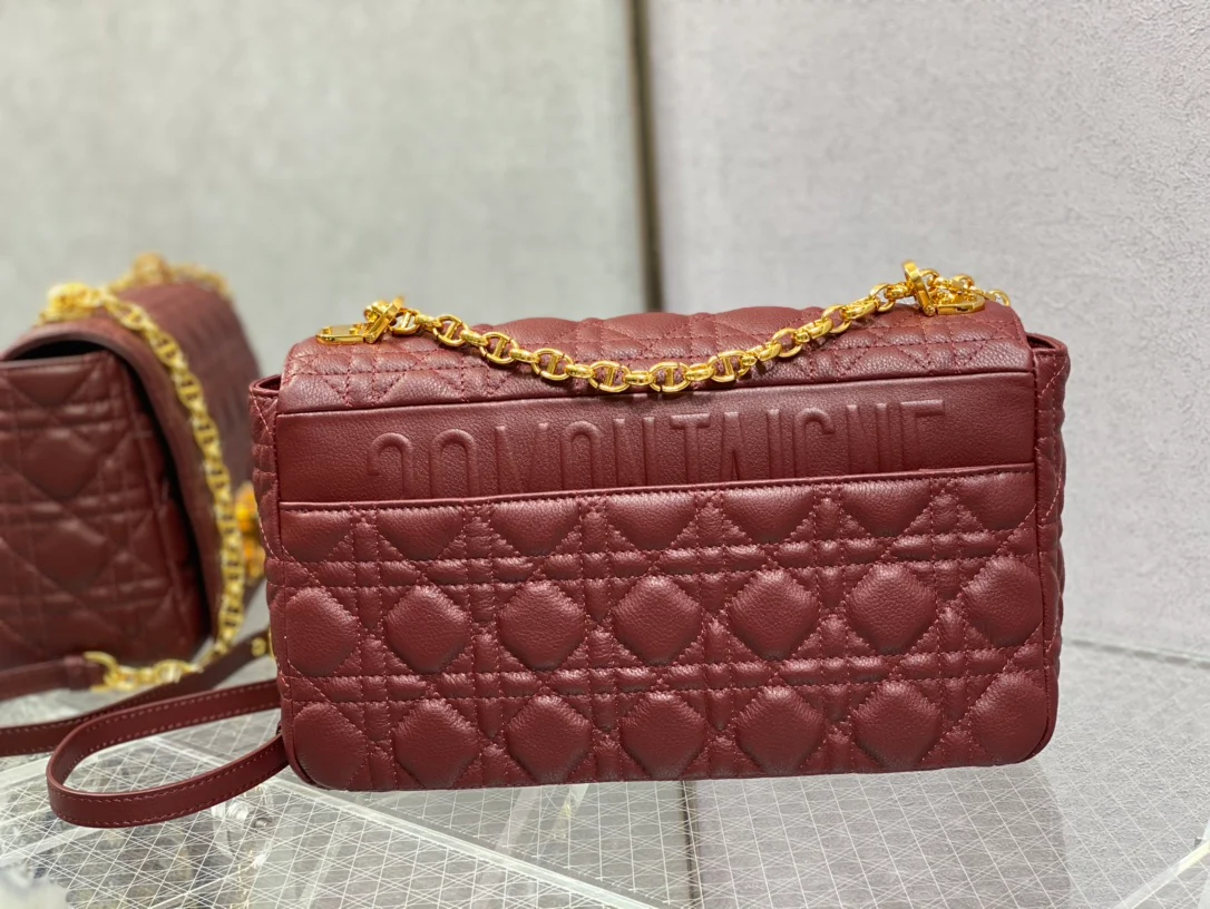 Стеганая телячья кожа Dior Caro, большой размер, бордовый цвет.