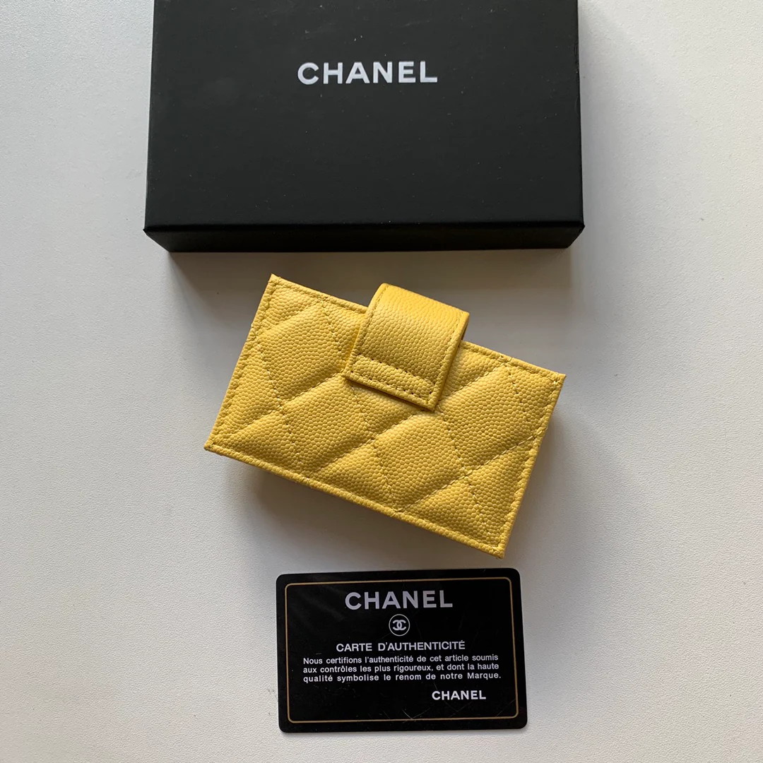 Chanel 多隔层风琴卡包