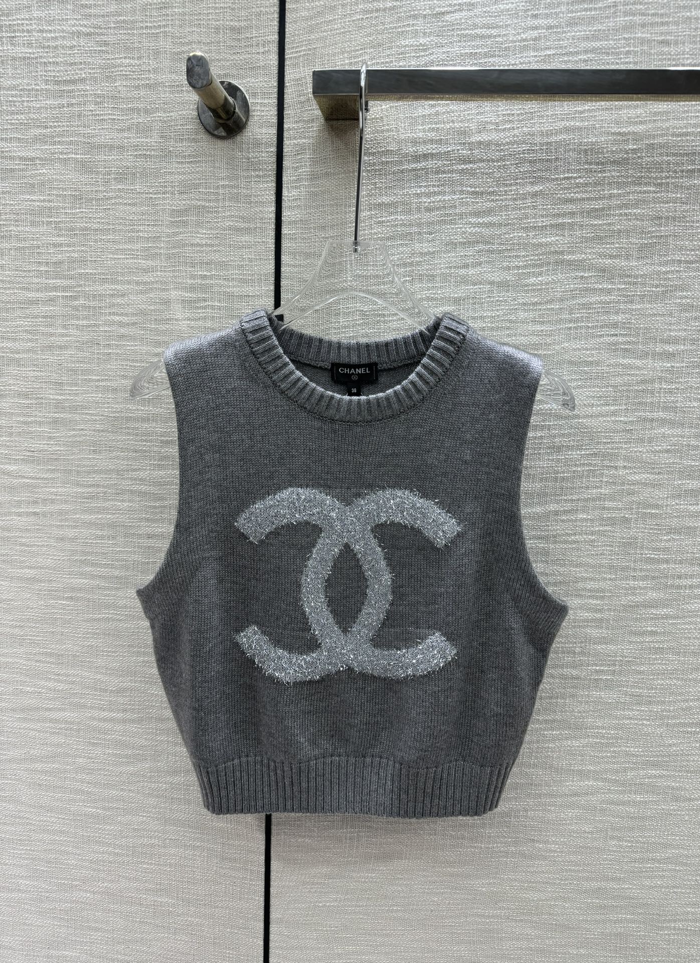 Вязаный жилет Chanel 2403 Double C - серый