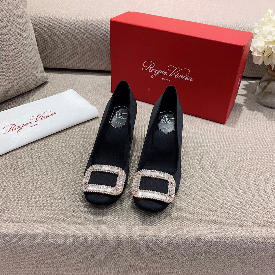 Туфли на банановом каблуке RV-7-5 см - шелковая пряжка со стразами - черные