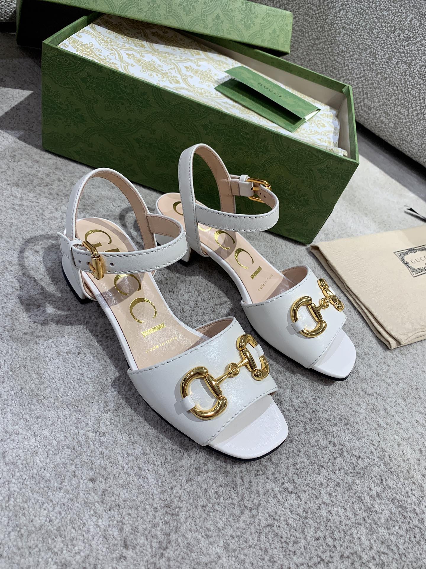 Gucci - Металлическая цепочка - Сандалии с открытым носком