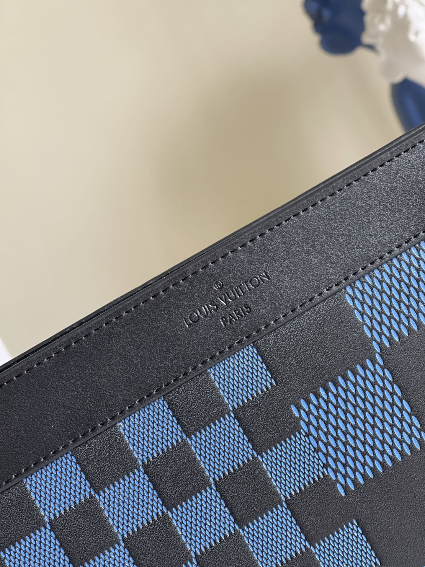 lv-n60448-стоячая-сумочка-клатч