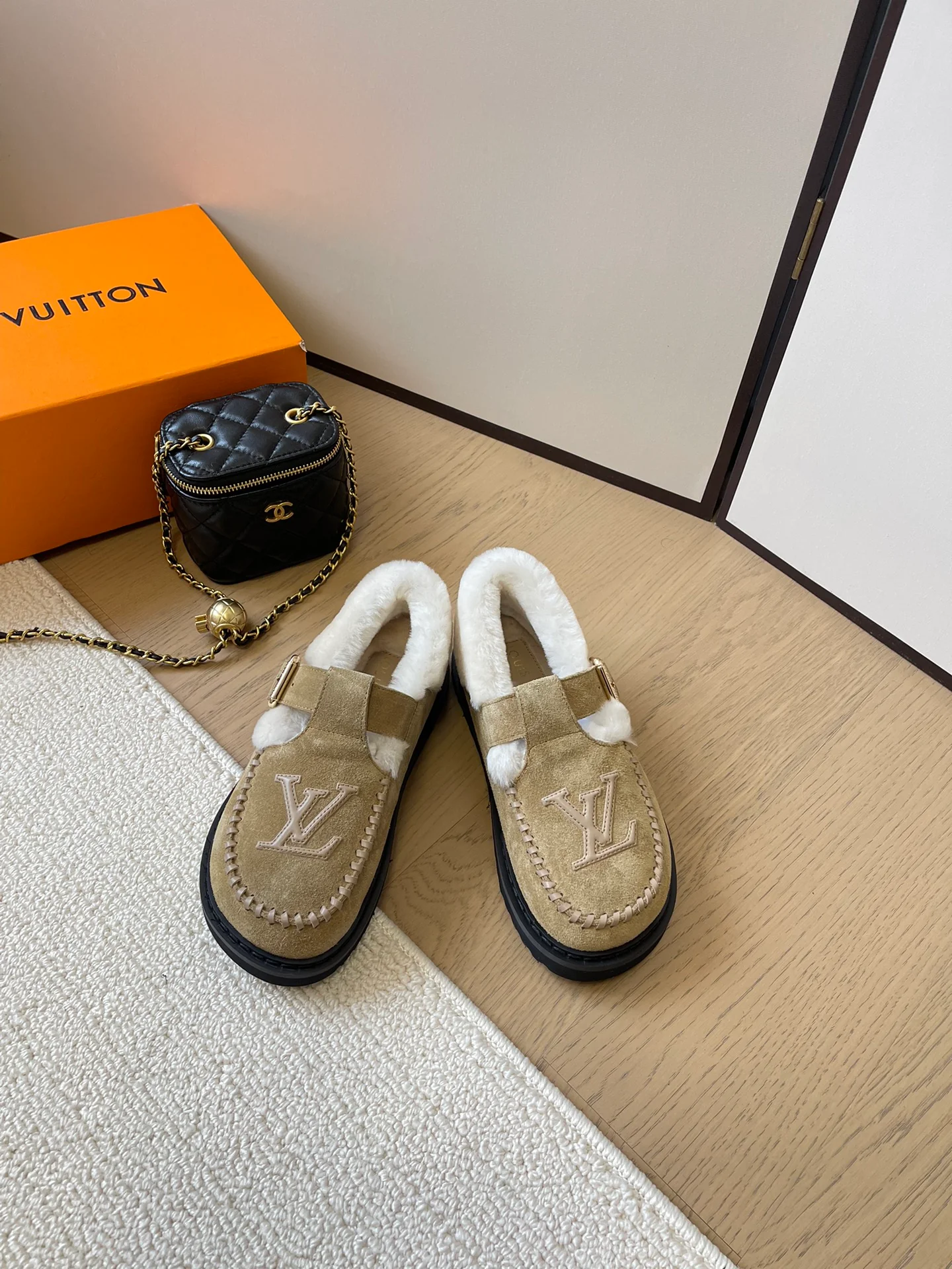 Плюшевые сандалии Birkenstock LV-2024 - Кофейно-коричневые