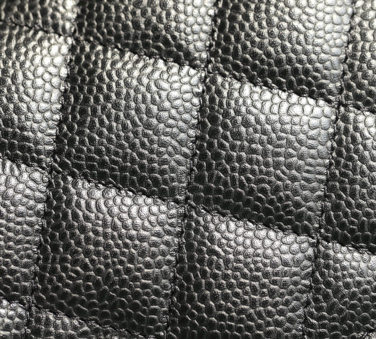 Chanel WOC Черное золото