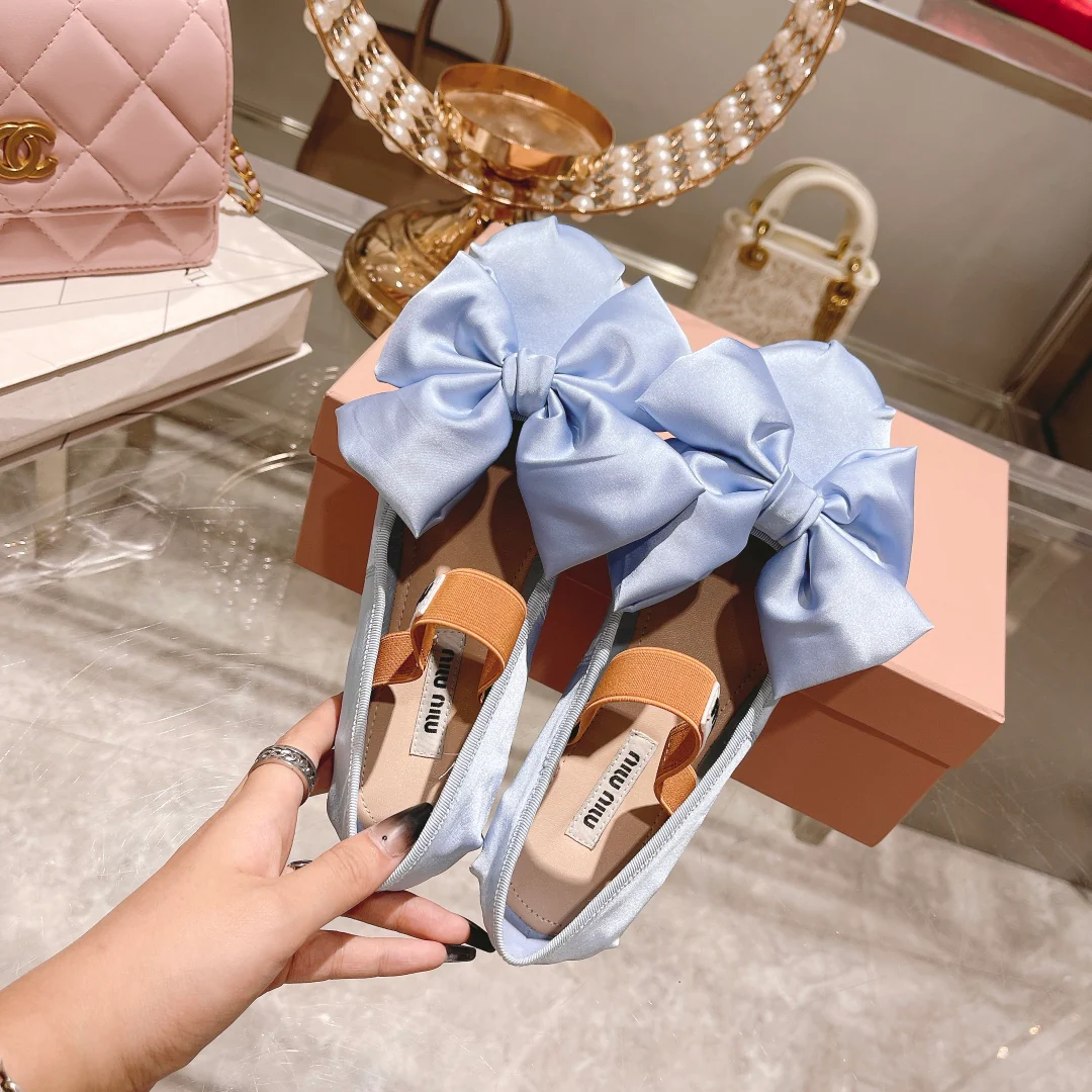 Miu Miu - Новинка сезона осень/зима 2022 - Балетки с бантом - Синие