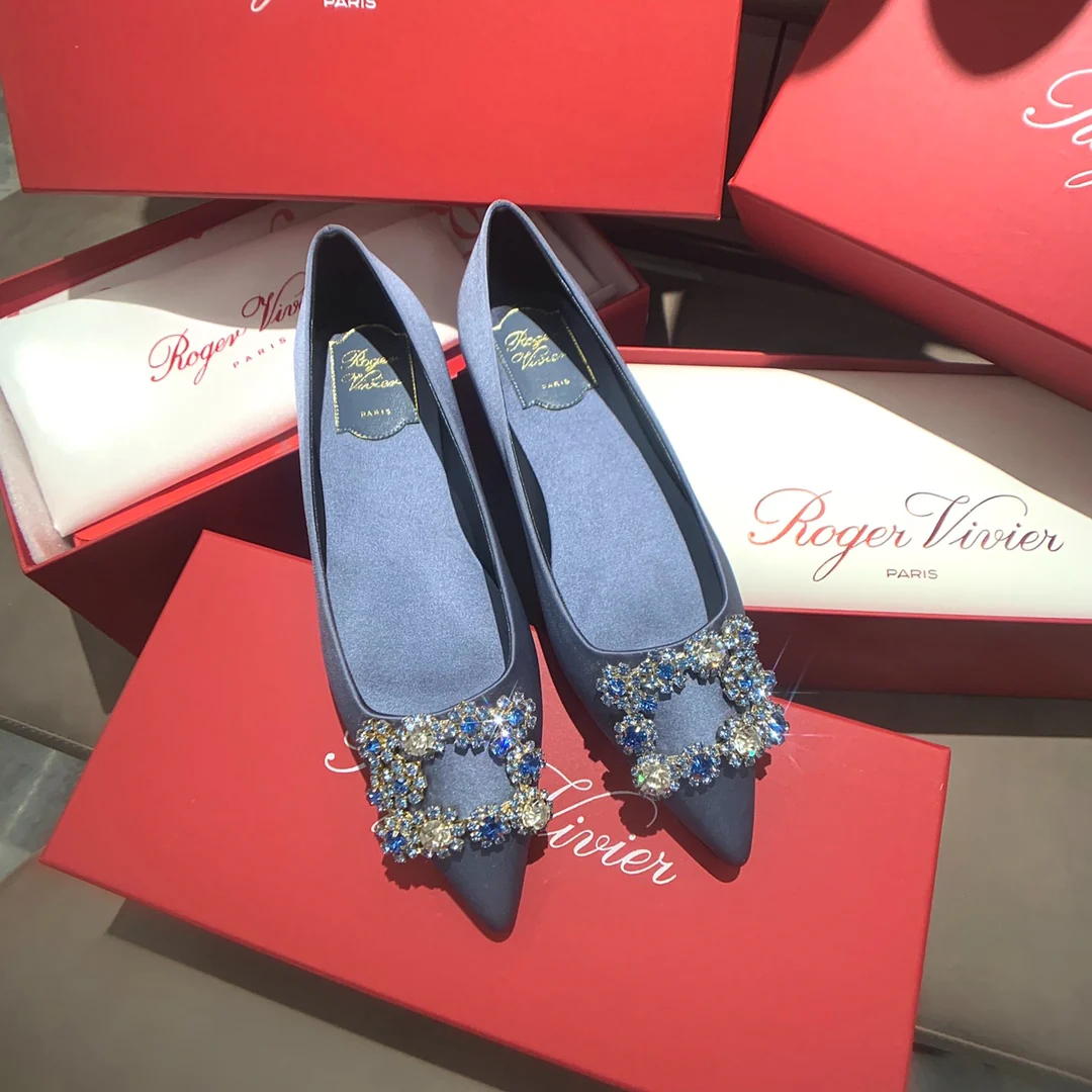 Туфли на блочном каблуке RV-4-5 см - шелковая пряжка со стразами - туманно-голубой цвет