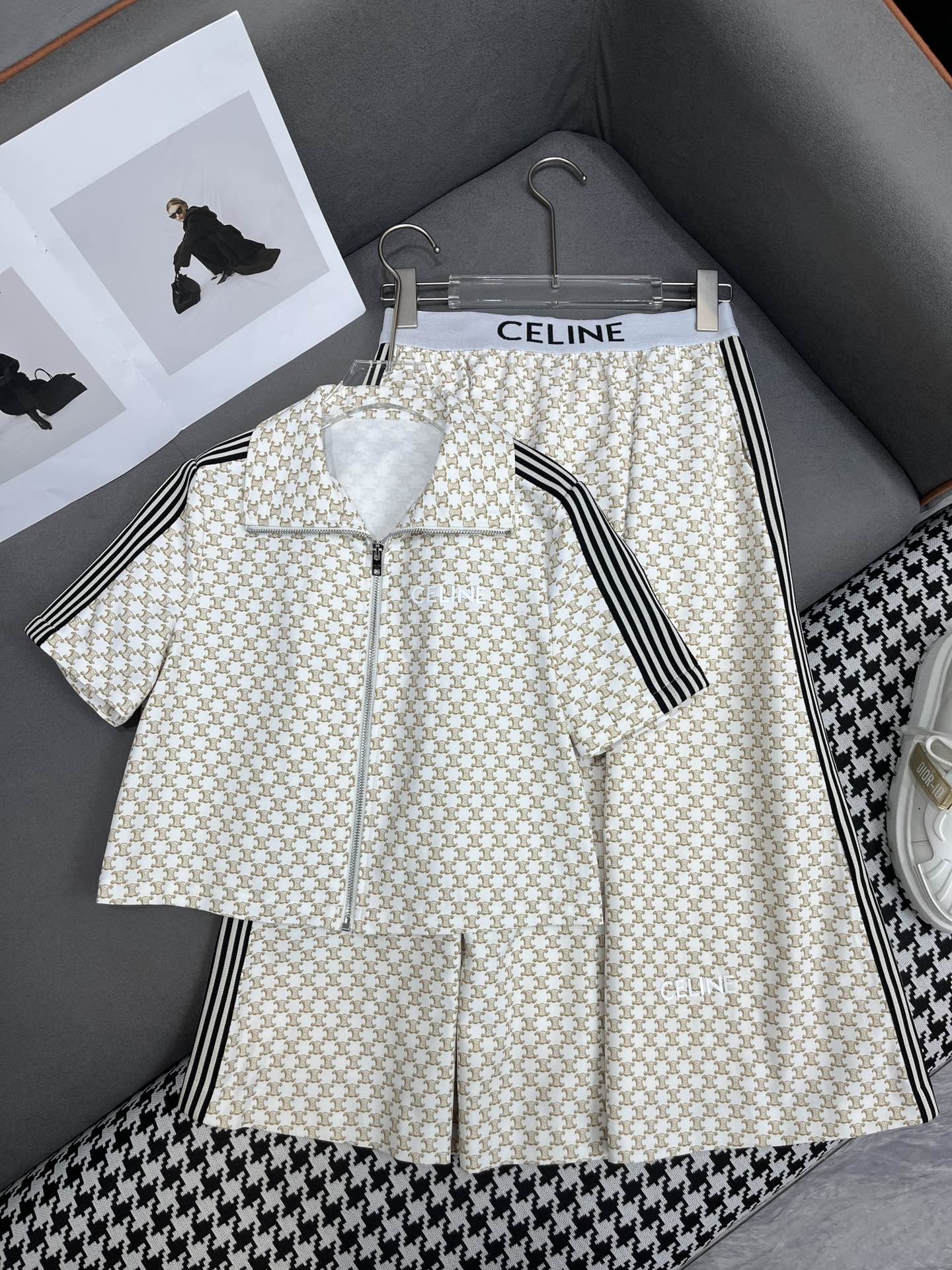 Комплект Celine 2404-24ss весна/лето: топ и юбка с воротником-молнией, белый.