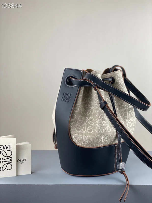 Loewe - Новая сумка-ведро из жаккардовой ткани