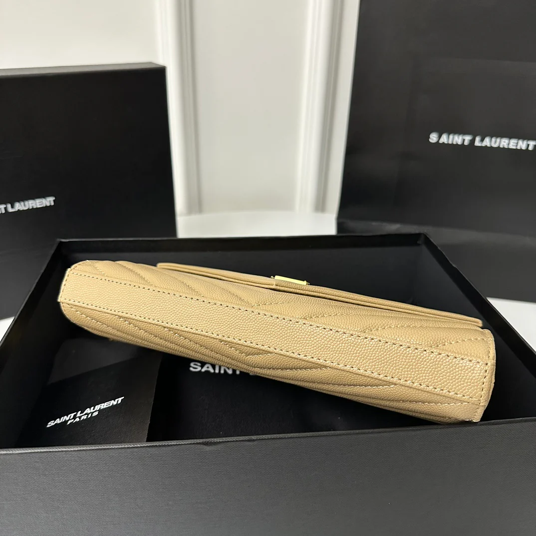 YSL Monogram Caviar WOC Абрикосовый с золотой пряжкой 22 см 1