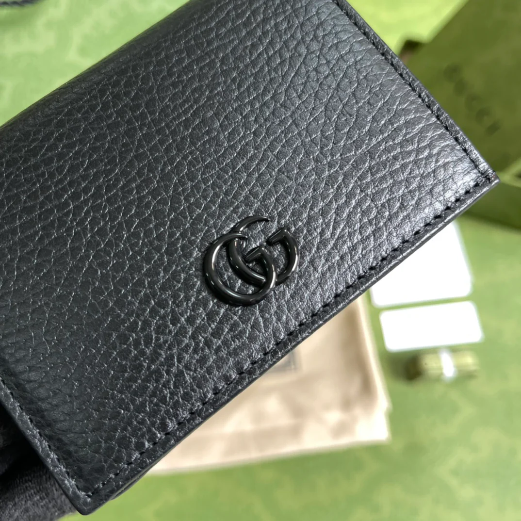 Gucci GG Marmont系列卡包