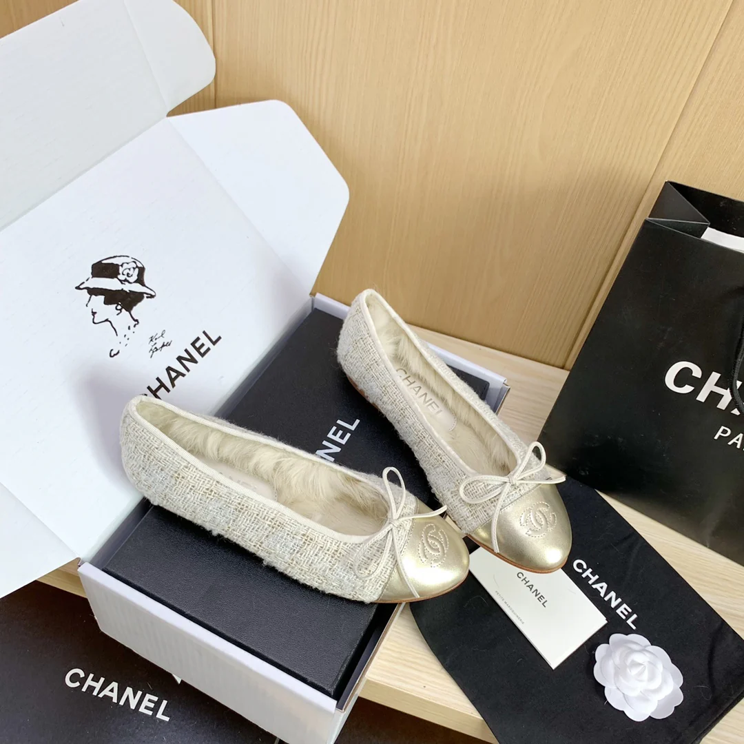 Chanel - Классические балетки - Вариант с кроличьим мехом - Золотой круглый носок