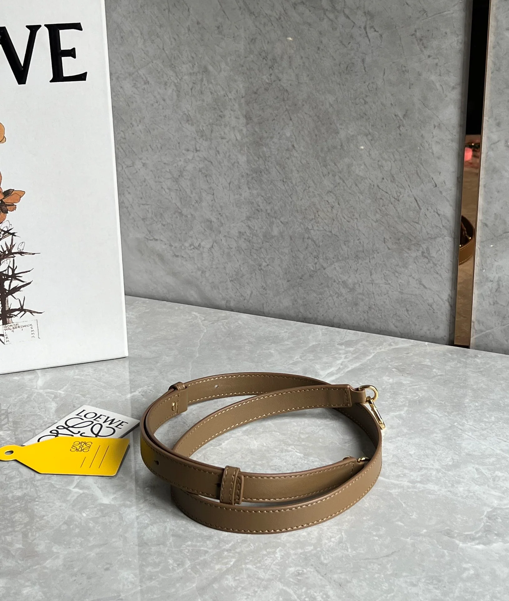 Сумка-ведро Loewe Pebble Bucket Mini Bucket Bag - коричневая